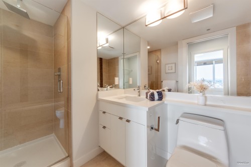 1106-2978 Glen Drive, Coquitlam, BC 