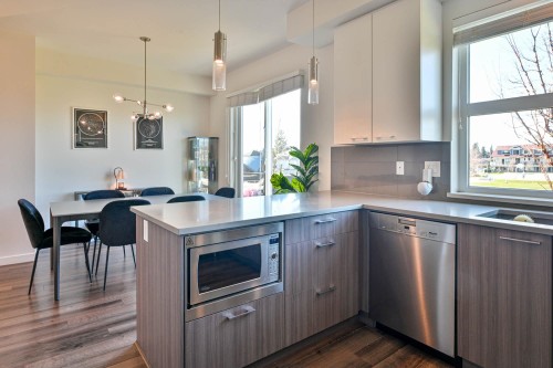 84-10311 River Drive, Richmond, BC 