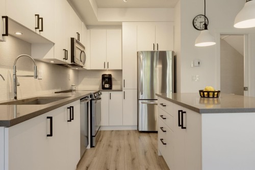 234-735 15Th Street W, North Vancouver, BC 