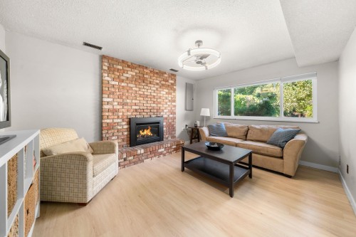 2763 Violet Street, North Vancouver, BC 