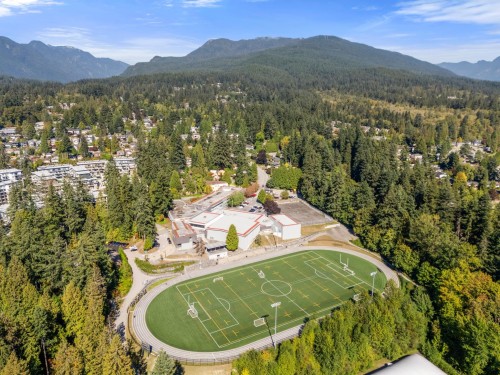 2763 Violet Street, North Vancouver, BC 