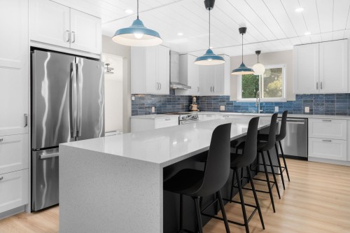 2763 Violet Street, North Vancouver, BC 