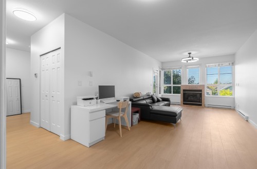 202-7300 Gilbert Road, Richmond, BC 