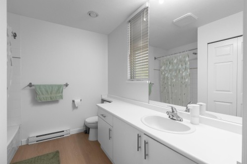 202-7300 Gilbert Road, Richmond, BC 