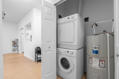 202-7300 Gilbert Road, Richmond, BC 