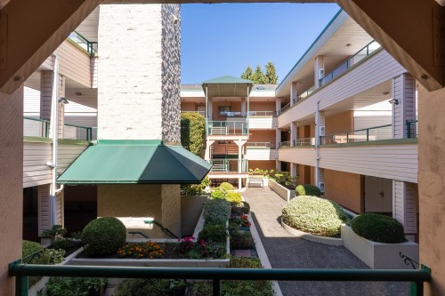 202-7300 Gilbert Road, Richmond, BC 