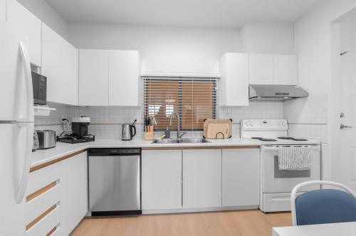 202-7300 Gilbert Road, Richmond, BC 