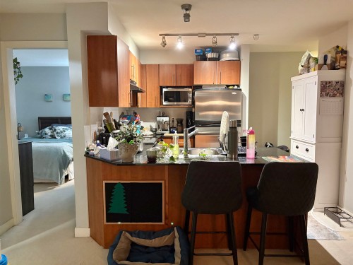 317-1633 Mackey Avenue, North Vancouver, BC 
