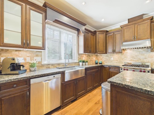 3575 38Th Avenue W, Vancouver, BC 