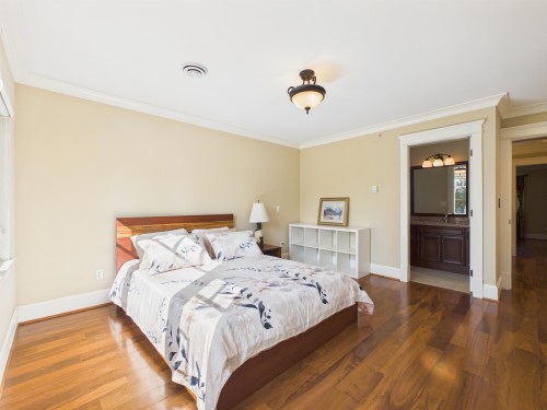 3575 38Th Avenue W, Vancouver, BC 