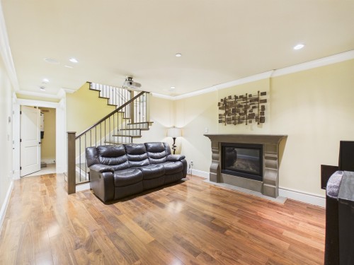 3575 38Th Avenue W, Vancouver, BC 