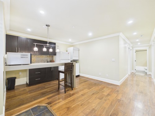 3575 38Th Avenue W, Vancouver, BC 