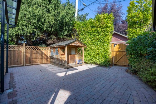 3575 38Th Avenue W, Vancouver, BC 