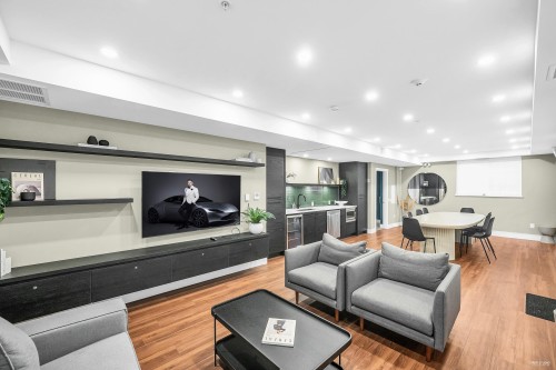 12-8888 Spires Road, Richmond, BC 