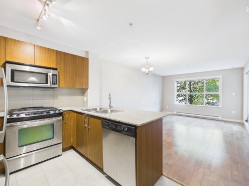215-5889 Irmin Street, Burnaby, BC 