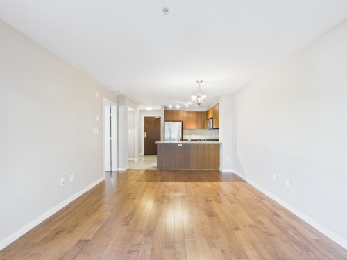 215-5889 Irmin Street, Burnaby, BC 