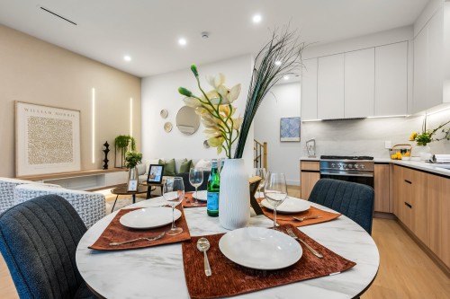1-3940 Eton Street, Burnaby, BC 