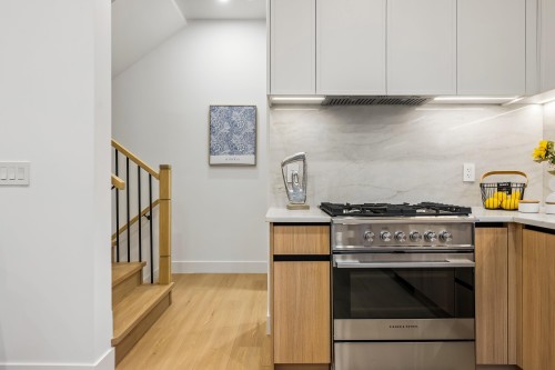 1-3940 Eton Street, Burnaby, BC 