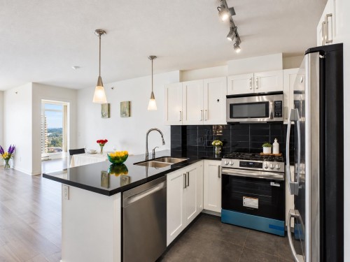 2805-2133 Douglas Road, Burnaby, BC 