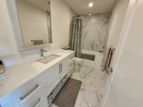 308-22633 Selkirk Avenue, Maple Ridge, BC 