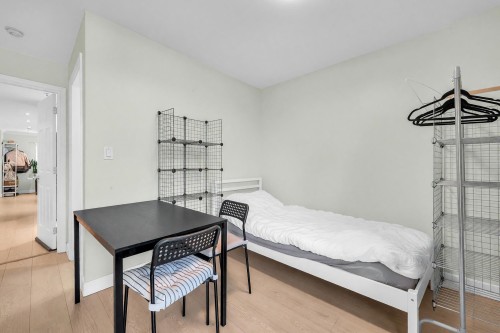 6925 Main Street, Vancouver, BC 