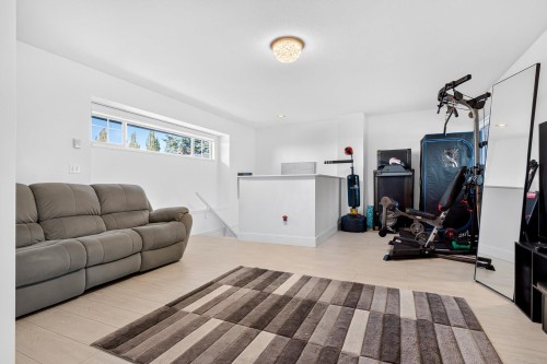 150-1685 Pinetree Way, Coquitlam, BC 