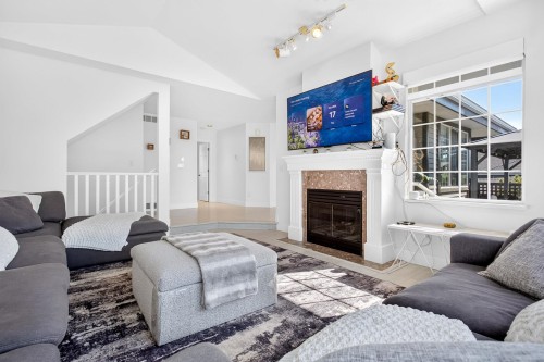 150-1685 Pinetree Way, Coquitlam, BC 