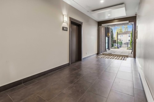 302-1188 Johnson Street, Coquitlam, BC 