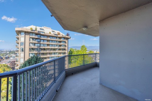 806-3760 Albert Street, Burnaby, BC 