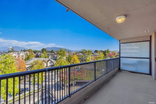806-3760 Albert Street, Burnaby, BC 