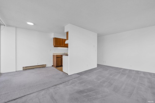 806-3760 Albert Street, Burnaby, BC 