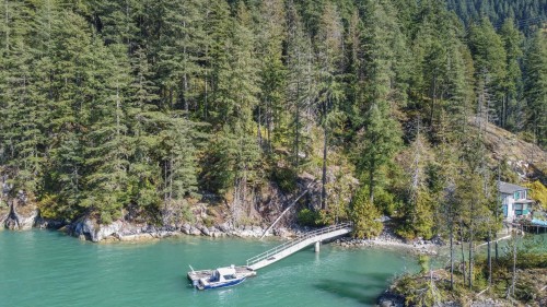 1 Buntzen Bay, North Vancouver, BC 