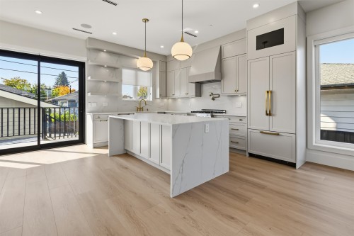 3290 48Th Avenue E, Vancouver, BC 