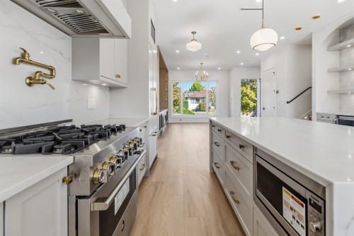 3290 48Th Avenue E, Vancouver, BC 