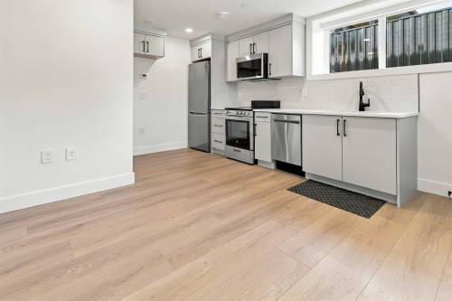 3290 48Th Avenue E, Vancouver, BC 