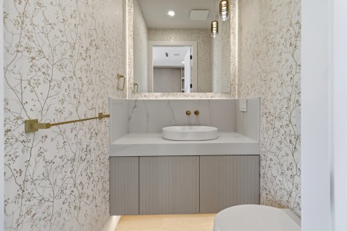 3290 48Th Avenue E, Vancouver, BC 