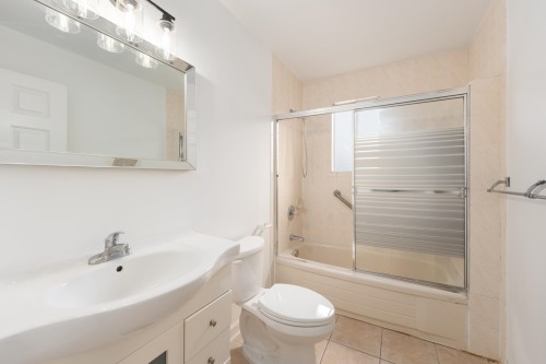 1038 51St Avenue E, Vancouver, BC 