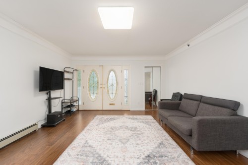 1038 51St Avenue E, Vancouver, BC 