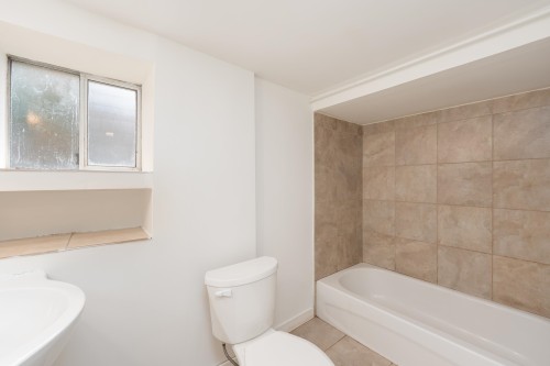 1038 51St Avenue E, Vancouver, BC 