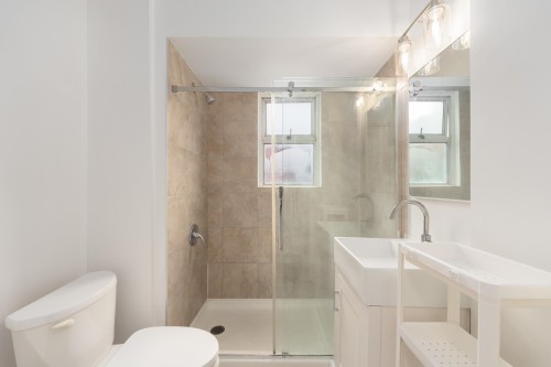 1038 51St Avenue E, Vancouver, BC 