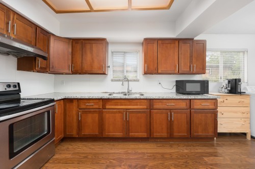 1038 51St Avenue E, Vancouver, BC 