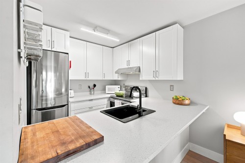 108-2020 8Th Avenue W, Vancouver, BC 