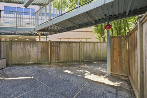 108-2020 8Th Avenue W, Vancouver, BC 