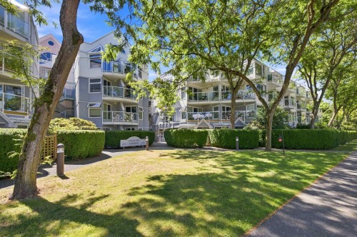 108-2020 8Th Avenue W, Vancouver, BC 
