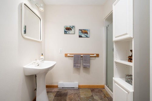 1529 Whitesails Drive, Bowen Island, BC 