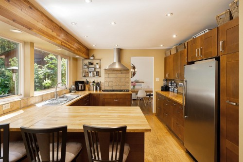 1529 Whitesails Drive, Bowen Island, BC 