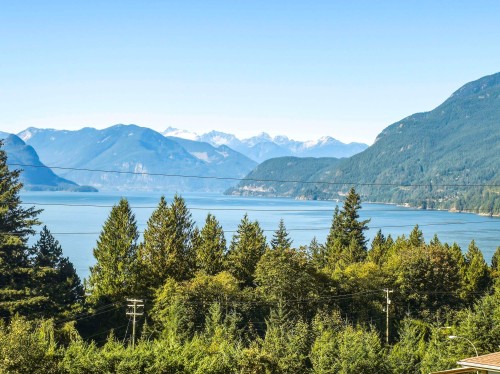 8547 Seascape Court, West Vancouver, BC 