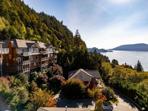 8547 Seascape Court, West Vancouver, BC 