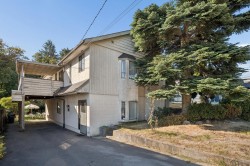 7707 Mcgregor Avenue Burnaby, BC V5J 4H4