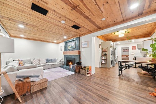 4151 Fircrest Place, North Vancouver, BC 